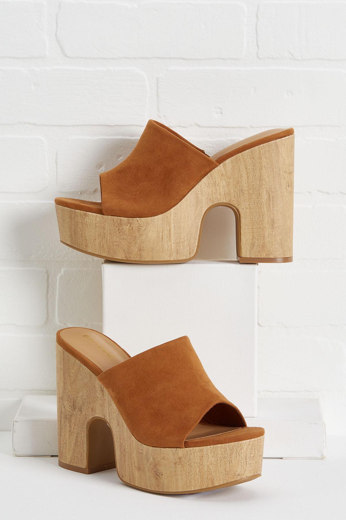 groovy platform heels
