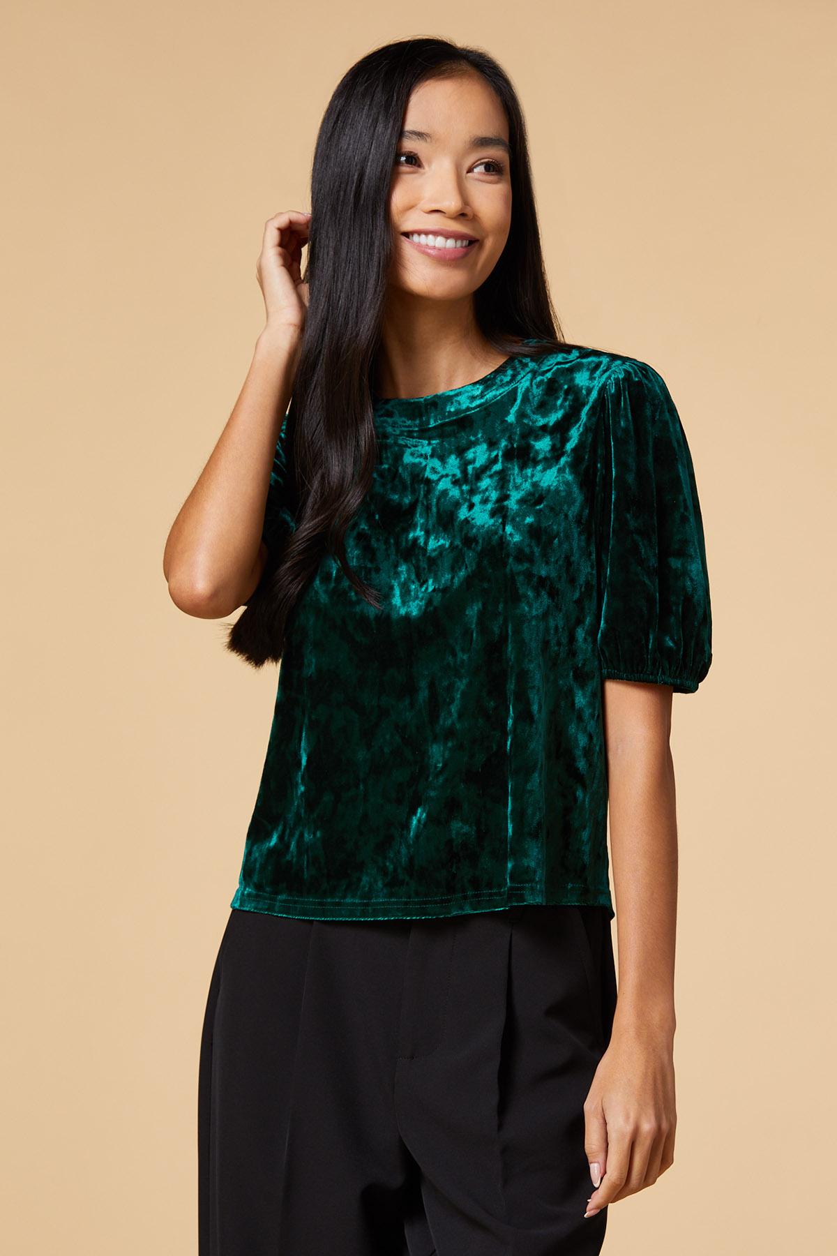 Versona tops discount