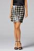 BLACK_WHITE_PATTERN 135623
