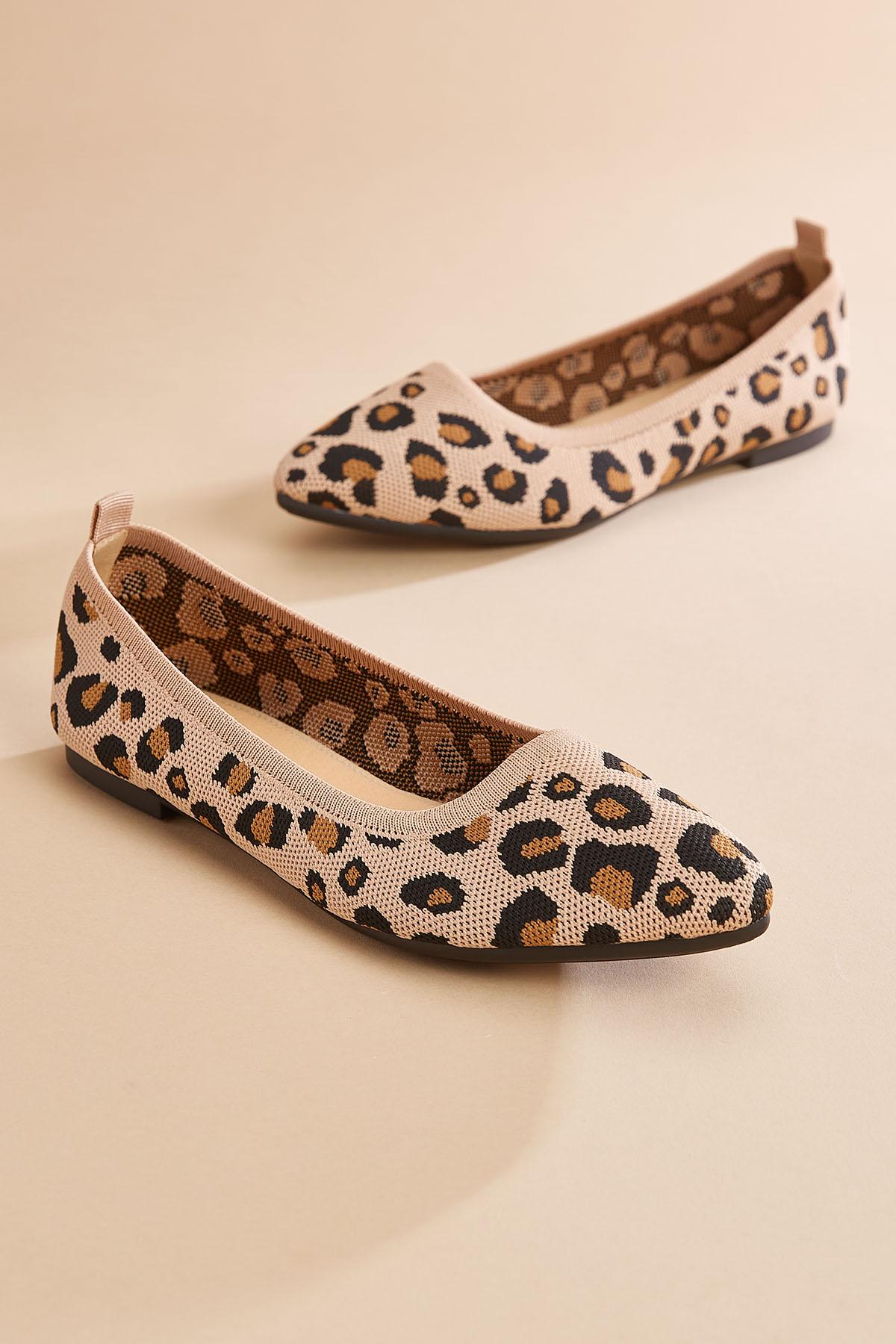 Versona  stretch knit leopard flats