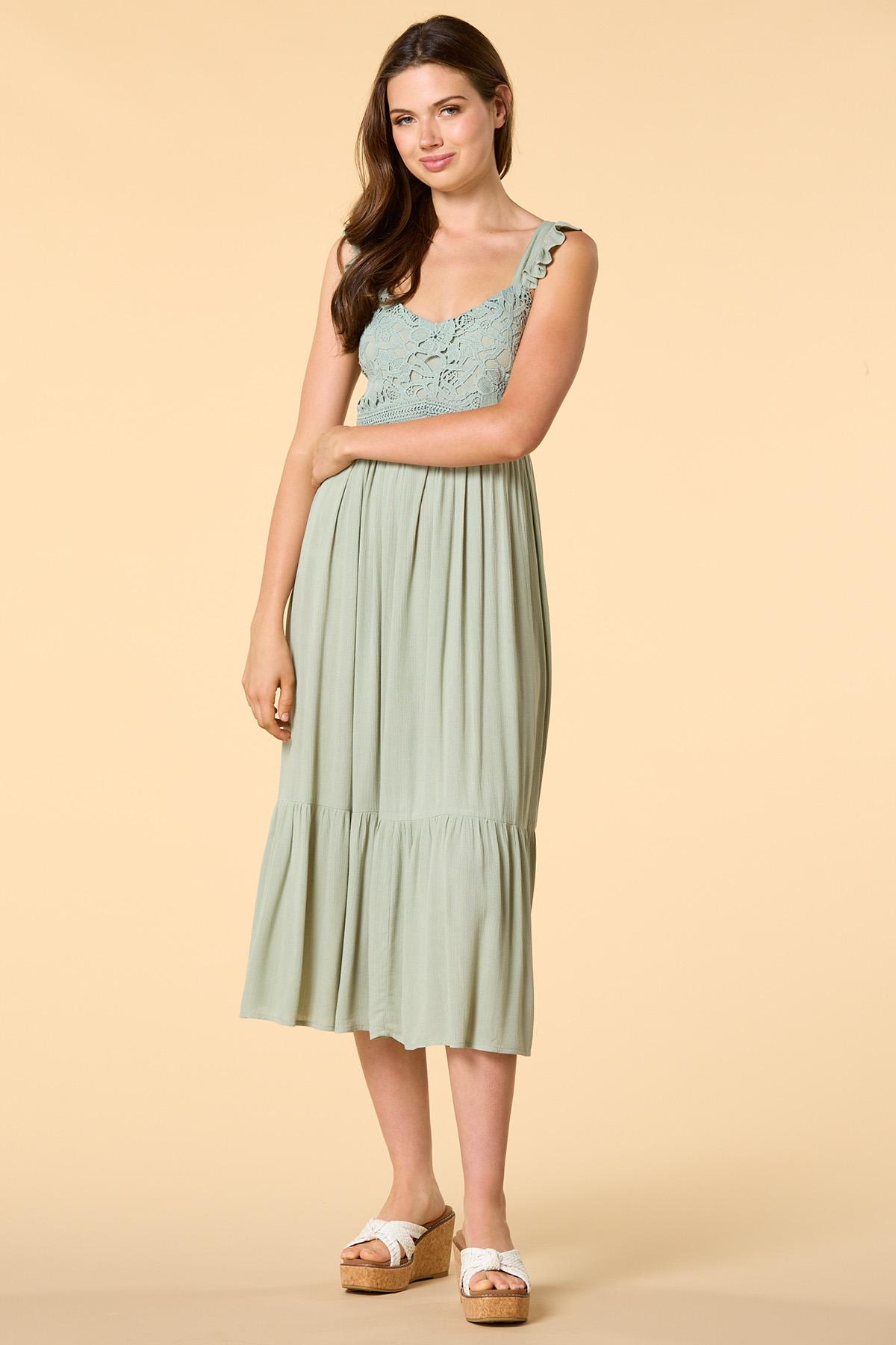 casual day midi dress Delicate Days Merida Embroidered Belted Midi projector pdf patterns Women's size:4 knee length casual dresses KissProm Simple Black Halter