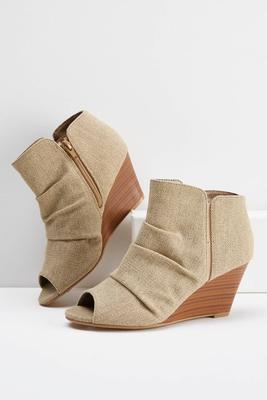 ruched linen wedges