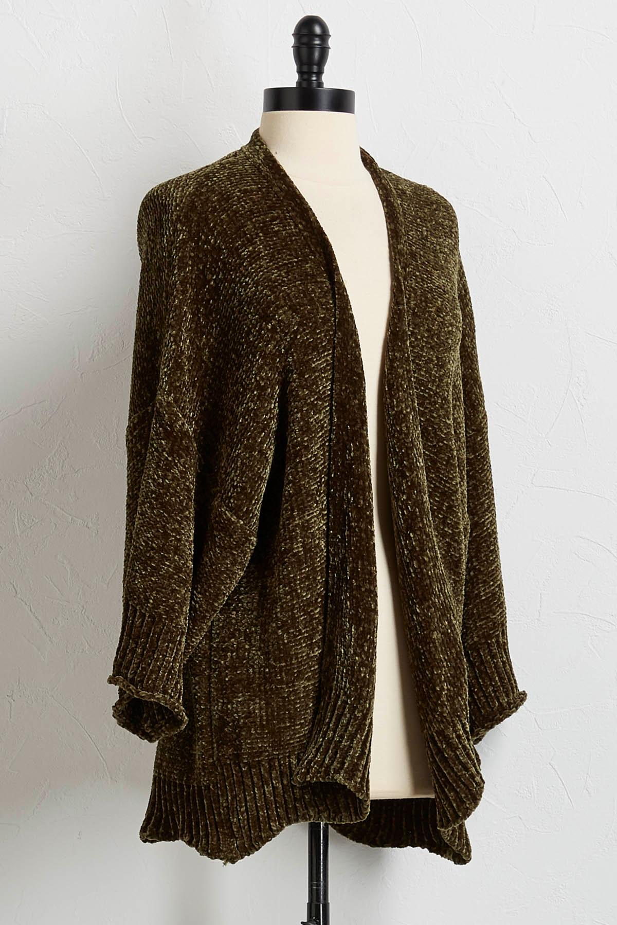 Chenille cardigan Solid color long sleeve front pocket super soft cardigan. It features ribbed edges.5/5(49).