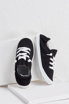 lace up sneakers