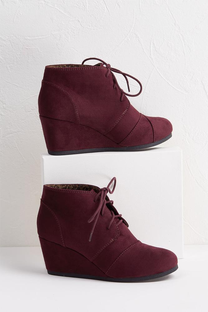 Lace Up Wedge Shooties