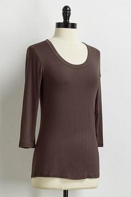 scoop neck tee