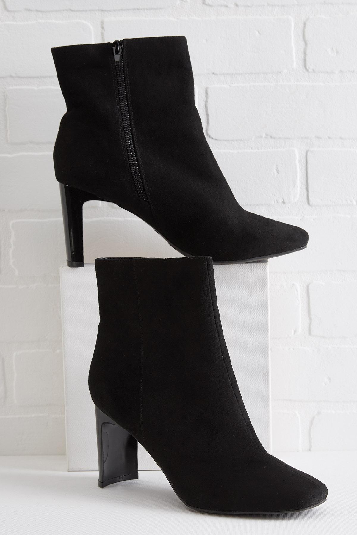 Versona half moon heel ankle boots