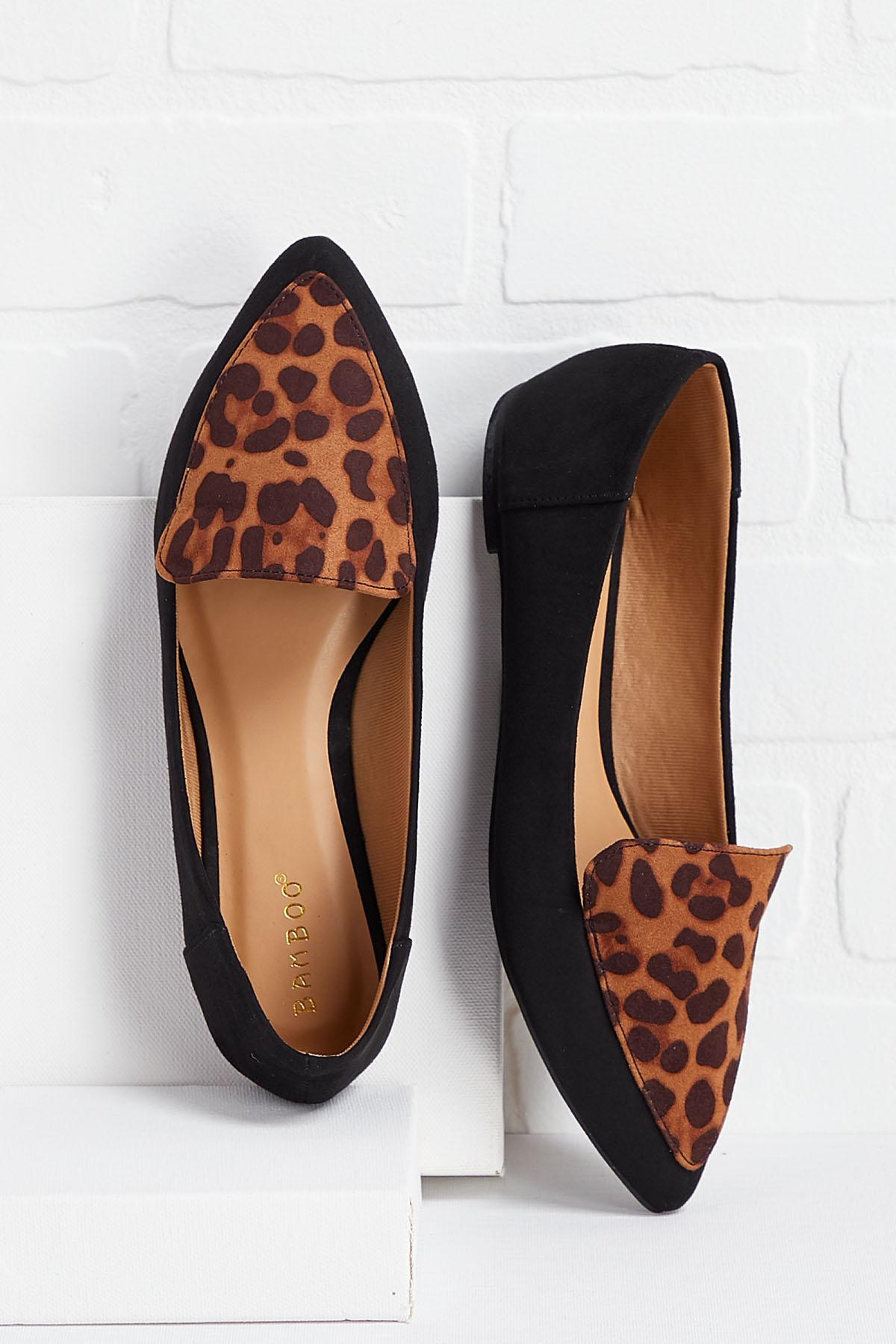 pointed toe flats
