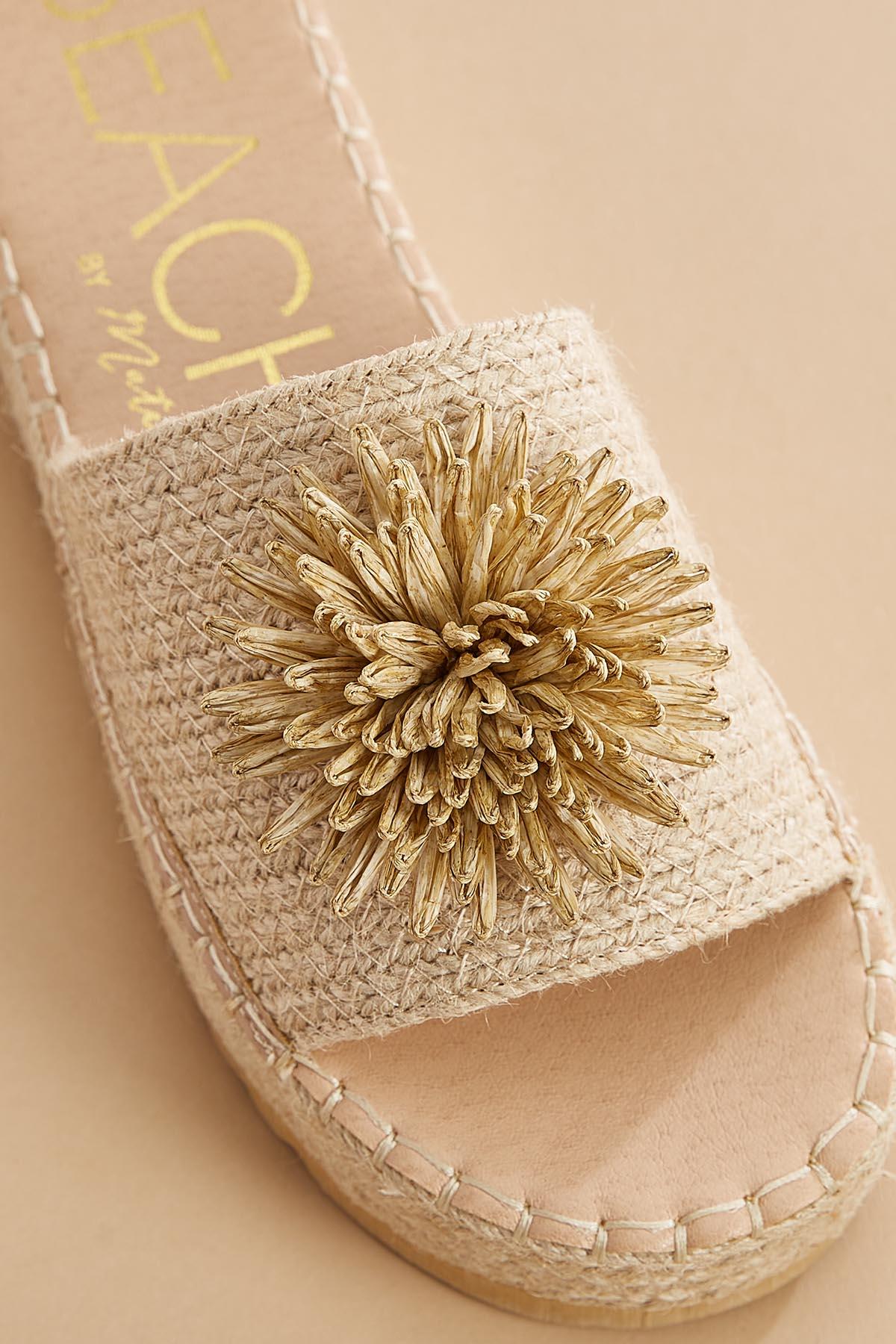 Versona | platform raffia flower sandals